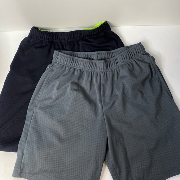 2 Old Navy Active Mens Athletic Shorts Size Medium - Picture 2 of 7